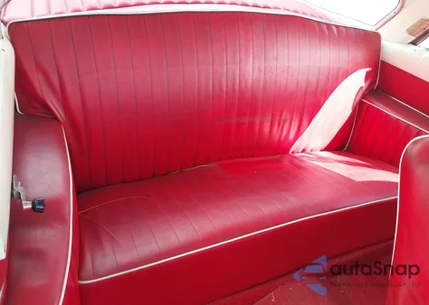 1951 Ford Crown Victoria z USA, uszkodzony, nr VIN BINR151328